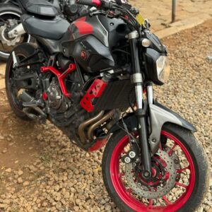Yamaha MT-07 2017 (689cc) – Naked Street Bike